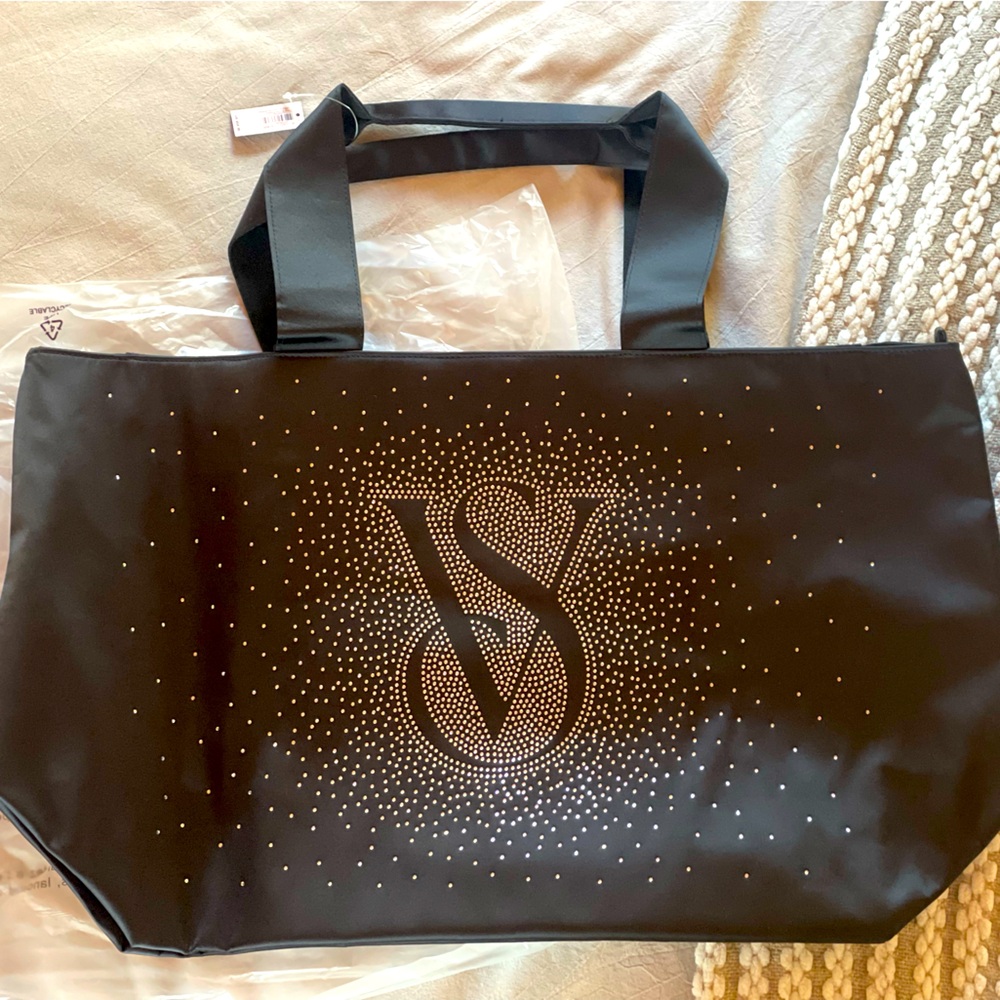 Victoria Secret tote bag w/ blanket